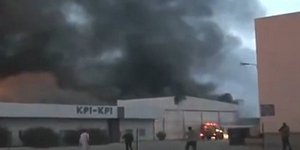 Μεγάλες καταστροφές από πυρκαγιά στη γαλακτοβιομηχανία Κρι-Κρι [βίντεο]