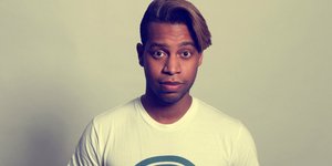 Βγάζει 500.000 δολάρια το χρόνο τουιτάροντας -Η απίθανη «επιχείρηση» ενός 23χρον