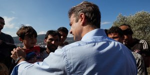 Ο Κυριάκος Μητσοτάκης έκανε αυτοψία στο hot spot της Σάμου