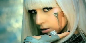 Σπίτι στην Κρήτη ετοιμάζεται να χτίσει η Lady Gaga