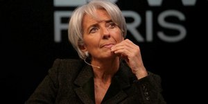 Guardian: Η Λαγκάρντ με αφορολόγητο μισθό 500.000 δολάρια το χρόνο δεν μπορεί να