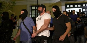 Η ημέρα των απολογιών για Κασιδιάρη