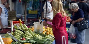 Δωρεάν τρόφιμα στο Γέρακα θα μοιράσουν οι παραγωγοί των λαϊκών