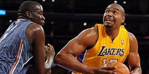 Άνετη νίκη για Λέικερς [βίντεο]