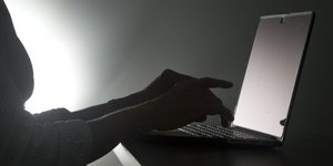 Δημοσιεύθηκε στο ΦΕΚ η απόφαση για δωρεάν ίντερνετ σε απομακρυσμένα νησιά (Φωτογραφία: AP/ Wilfredo Lee)