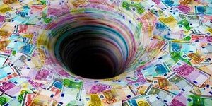 Eurostat: Η Ελλάδα πρωταθλήτρια με χρέος 132