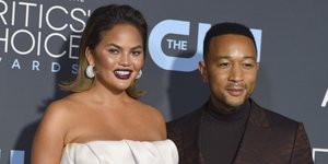 Ο Τζον Λέτζεντ και η Κρίσι Τέιγκεν /Φωτογραφία: AP