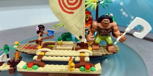 Κόσμος χάρισε 500 κούτες Lego σε παιδιατρική κλινική της Μπολόνια/ Φωτογραφία: Diane Bondareff/AP