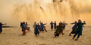 «Playing in Dusty Dusk» του Tanveer Rohan