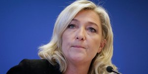 Σαρώνει η ακροδεξιά στη Γαλλία -Στο 25