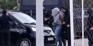 Συνεχίζονται οι έρευνες για τα υπόλοιπα μέλη της σπείρας που έκανε την απαγωγή / EUROKINISSI: ΣΤΕΦΑΝΟΣ ΡΑΠΑΝΗΣ