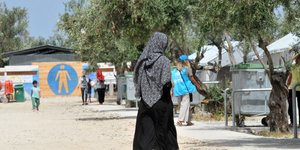 Οι Αφγανοί μετανάστες διαμαρτύρονται για την πολύμηνη παραμονή τους στη Λέσβο / Φωτογραφία αρχείου: (EUROKINISSI/ΑΝΤΩΝΗΣ ΝΙΚΟΛΟΠΟΥΛΟΣ)