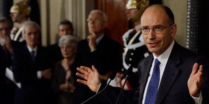 Αλλαγή πλεύσης από την Κομισιόν – Προτείνει έξοδο της Ιταλίας από την επιτήρηση