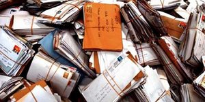 Ταχυδρόμος κρατούσε 30 000 γράμματα στο σπίτι του