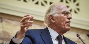 Ο Βασίλης Λεβέντης (Φωτογραφία: EUROKINISSI/ ΤΑΤΙΑΝΑ ΜΠΟΛΑΡΗ)