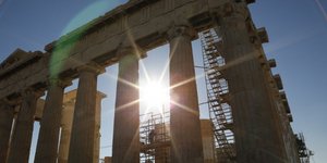 Επιμένει η ζέστη. ΦΩΤΟΓΡΑΦΙΑ: EUROKINISSI /ΣΤΕΛΙΟΣ ΜΙΣΙΝΑΣ