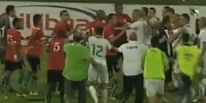 Οι παίκτες της Λιβύης επιτέθηκαν στο Τζιμπούρ και τους συμπαίκτες του [βίντεο]