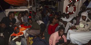 Η κατάσταση στο Lifeline (Φωτογραφία: AP/ Felix Weiss)