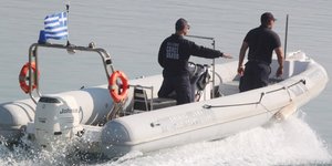 ΦΩΤΟΓΡΑΦΙΑ ΑΡΧΕΙΟΥ: EUROKINISSI/ Πτώμα γυναίκας εντοπίστηκε στη θάλασσα μπροστά στο ΣΕΦ