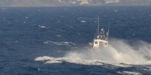Αγωνία στον Ευβοϊκό: Ακυβέρνητο σκάφος με 3 επιβαίνοντες εξέπεμψε SOS