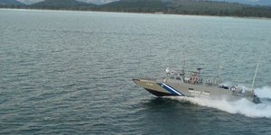 Βυθίστηκε πλοίο στην Ελευσίνα - Ένας ναυτικός αγνοείται