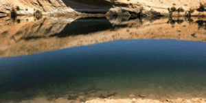 Μυστηριώδης λίμνη εμφανίστηκε μέσα στη μέση της ερήμου στην Τυνησία [εικόνες]