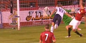 Διπλή εκπληκτική απόκρουση τερματοφύλακα [βίντεο]