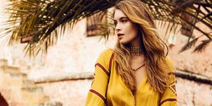 Μοντέλο ποζάρει στο φακό/ Φωτογραφία: BSB