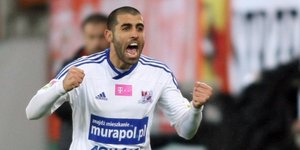 Φανταστική εκτέλεση φάουλ μέσου από πλάγια θέση [βίντεο]