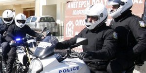 Ένοπλοι εισέβαλαν σε γνωστό κατάστημα αλυσίδας ρούχων στο Αιγάλεω