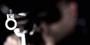 Πήραν στο κυνήγι επίδοξο ληστή ενεχυροδανειστηρίου στη Λάρισα