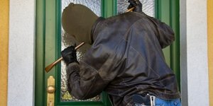 Άγριο έγκλημα στην Φιλοθέη – Ληστές ξυλοκόπησαν και σκότωσαν ηλικιωμένη