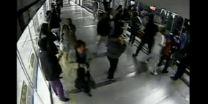 «Θεία δίκη» για έναν ληστή: Εκλεψε το κινητό