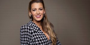 Μπλέικ Λάιβλι 01