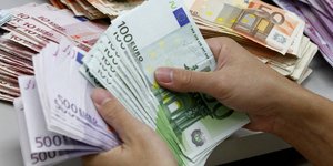 Στο «κόκκινο» οι ληξιπρόθεσμες οφειλές -Φρενάρουν οι πληρωμές 