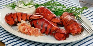 Απαγορεύεται να ρίχνετε πλέον ζωντανό τον αστακό στο βραστό νερό. Φωτογραφία: AP