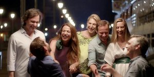 H παρέα του «Λόγω Τιμής»