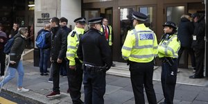 Η αστυνομία κλήθηκε σε 3 σημεία/ Φωτογραφία αρχείου: AP-Alastair Grant