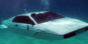 Lotus Esprit: Το σπορ αυτοκίνητο- υποβρύχιο του James Bond πωλείται