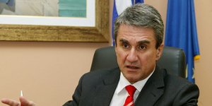 Ανδρέας Λοβέρδος: «Το μνημόνιο πρέπει να αναθεωρηθεί!»