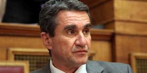 Αιφνίδια θύελλα με Λοβέρδο-Παίζονται παιχνίδια διαγραφής μου