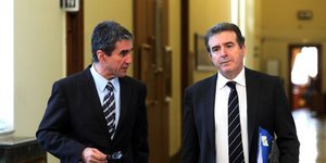 Ξεκινούν υποχρεωτικοί υγειονομικοί έλεγχοι σε όλους τους μετανάστες
