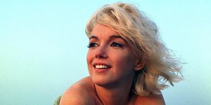Η συγκλονιστική φωτογράφιση της Marilyn Monroe έναν μήνα πριν πεθάνει: Ξέγνοιαστ