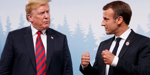 Ντόναλντ Τραμπ & Εμανουέλ Μακρόν (Φωτογραφία: AP Photo/Evan Vucci)
