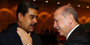 Μαδούρο-Ερντογάν/Φωτογραφία: AP