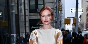 Η Κέιτ Μπόσγουορθ ποζάρει στο φακό/ Φωτογραφία: Shutterstock