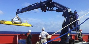 Καταδύσεις χωρίς αποτέλεσμα στον Ινδικό Ωκεανό -Αφαντο παραμένει το Boeing