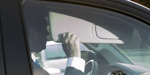Ο Μάναφορτ παραδόθηκε στο FBI (Φωτογραφία: AP/ Andrew Harnik)
