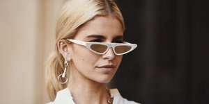Μια fashion blogger ποζάρει στο φακό/ Φωτογραφία: Shutterstock 