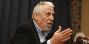 Μανώλης: Η ΔΗΜΑΡ να σταματήσει τα καραγκιοζιλίκια